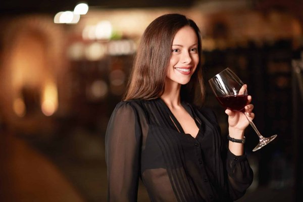 Comment concevoir un espace de dégustation de bières locales dans un pub?